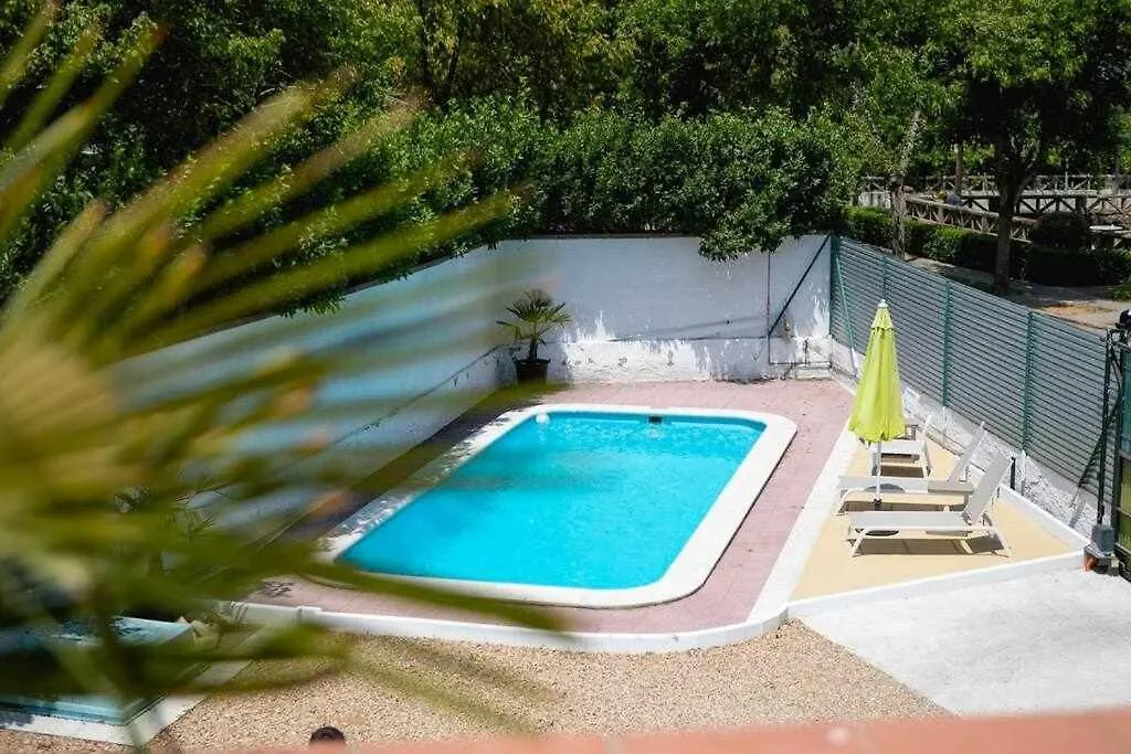 Πανσιόν Newly Renovated Room W Pool & Bikeparking Χιρόνα