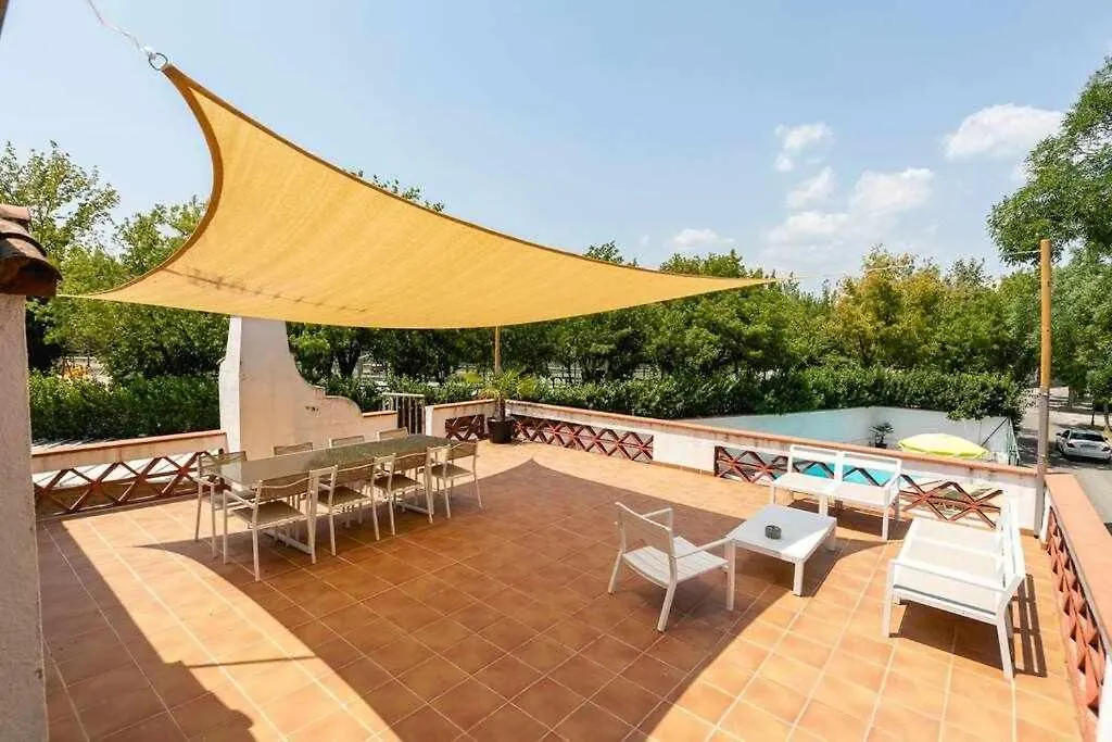 Newly Renovated Room W Pool & Bikeparking Gerona Spanien