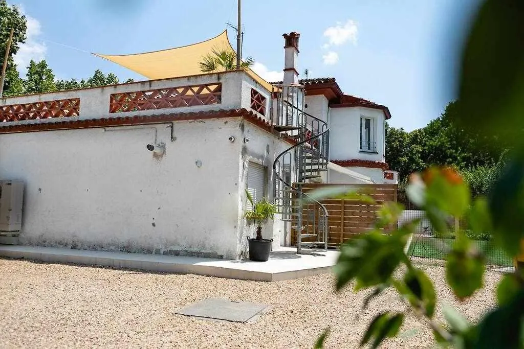 Newly Renovated Room W Pool & Bikeparking Gerona