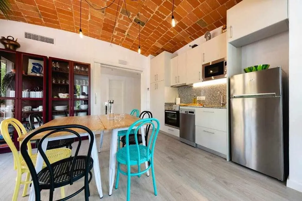 Newly Renovated Room W Pool & Bikeparking Gerona