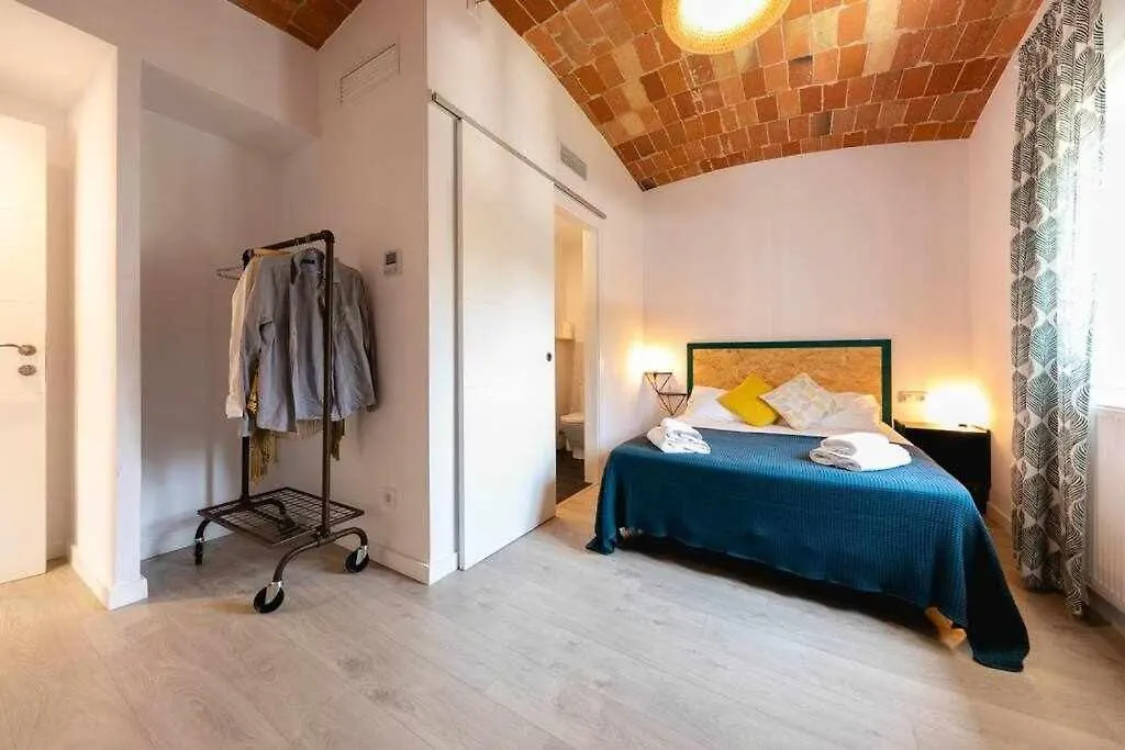 Newly Renovated Room W Pool & Bikeparking Gerona