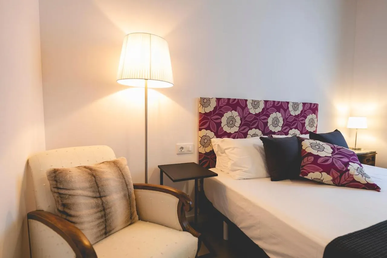 Gasthof Newly Renovated Room W Pool & Bikeparking Gerona